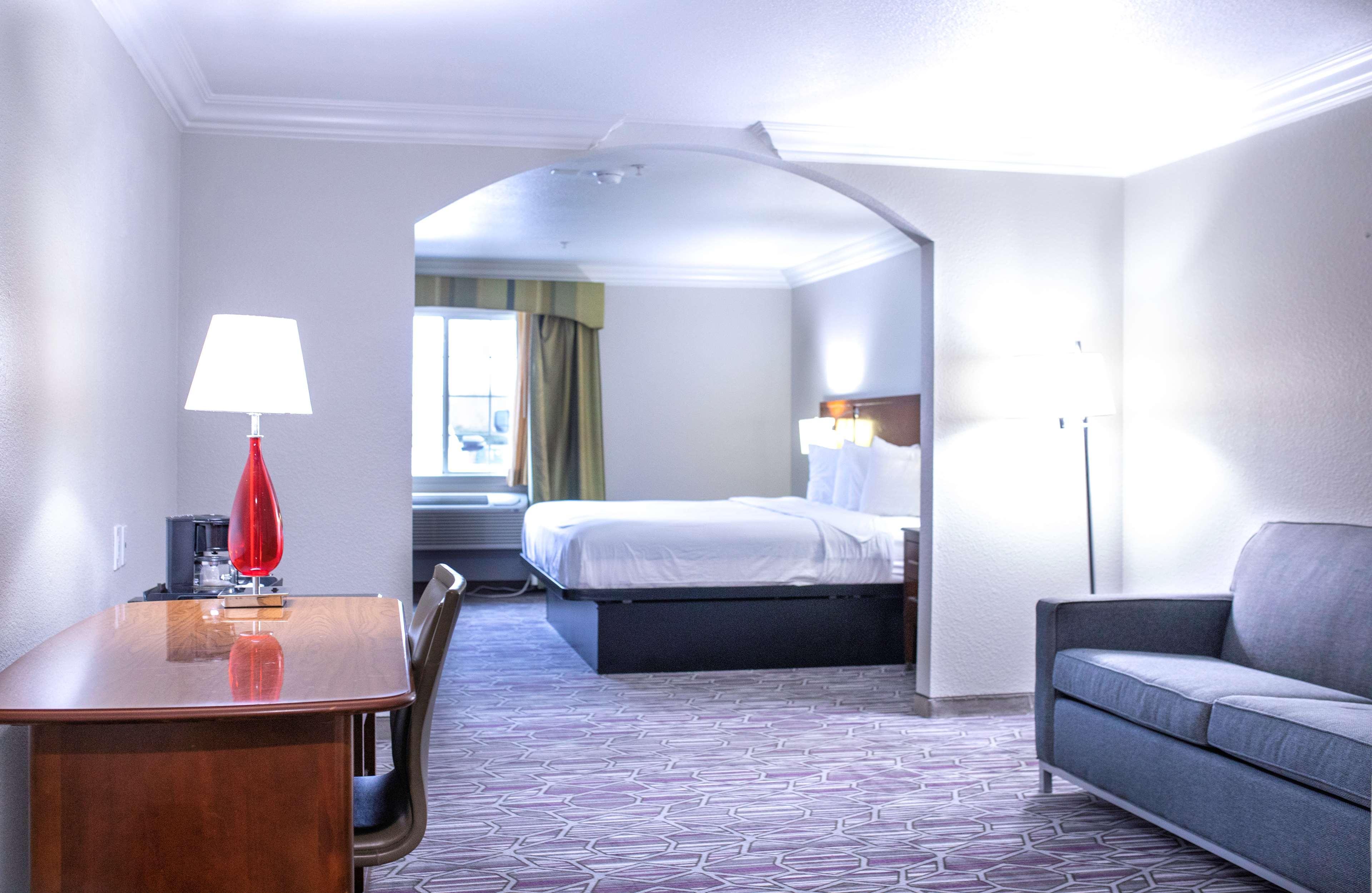 Surestay Plus By Best Western Fort Worth Benbrook Exteriör bild
