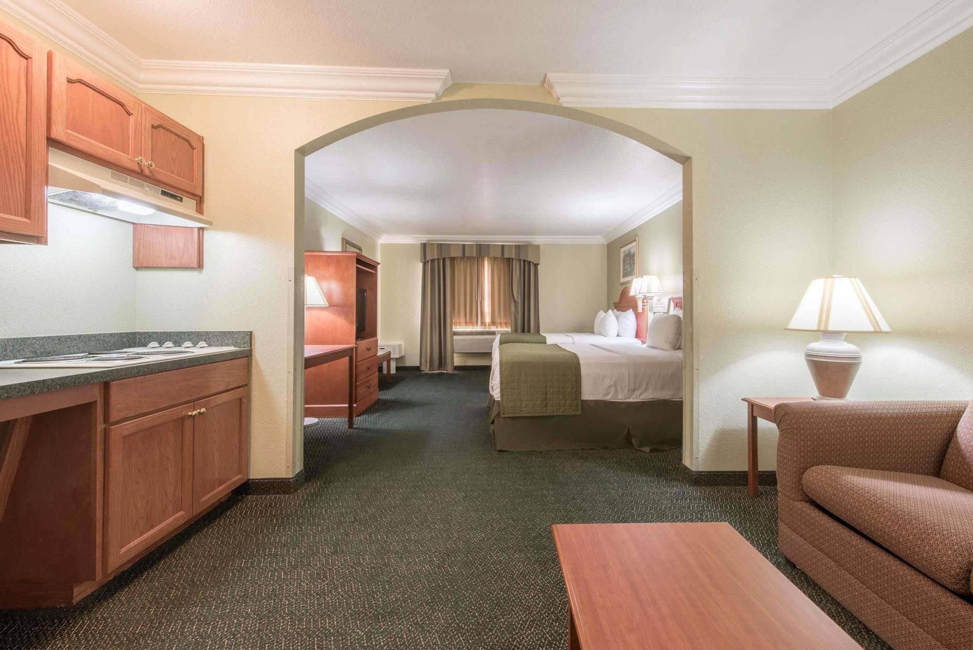 Surestay Plus By Best Western Fort Worth Benbrook Exteriör bild