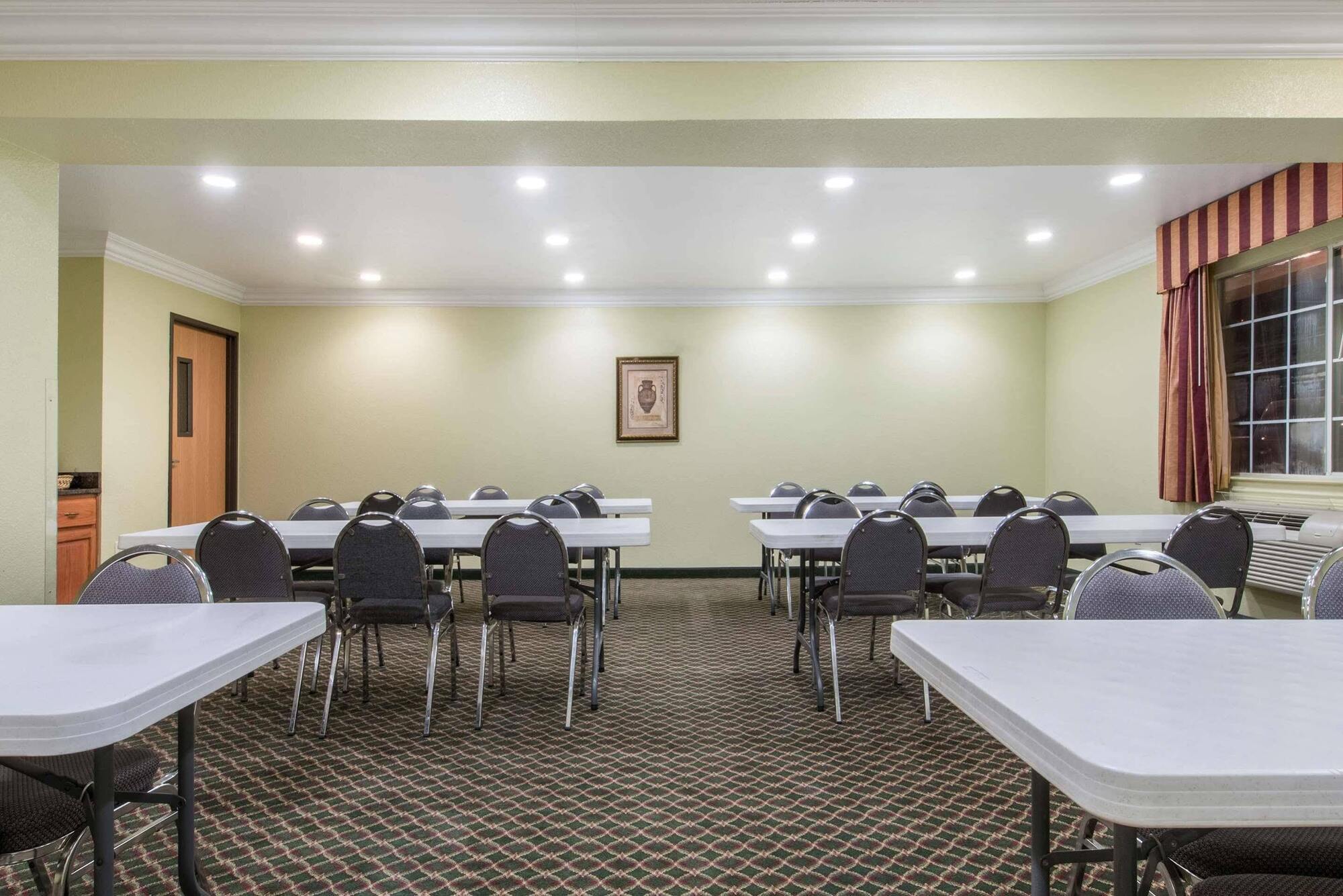 Surestay Plus By Best Western Fort Worth Benbrook Exteriör bild
