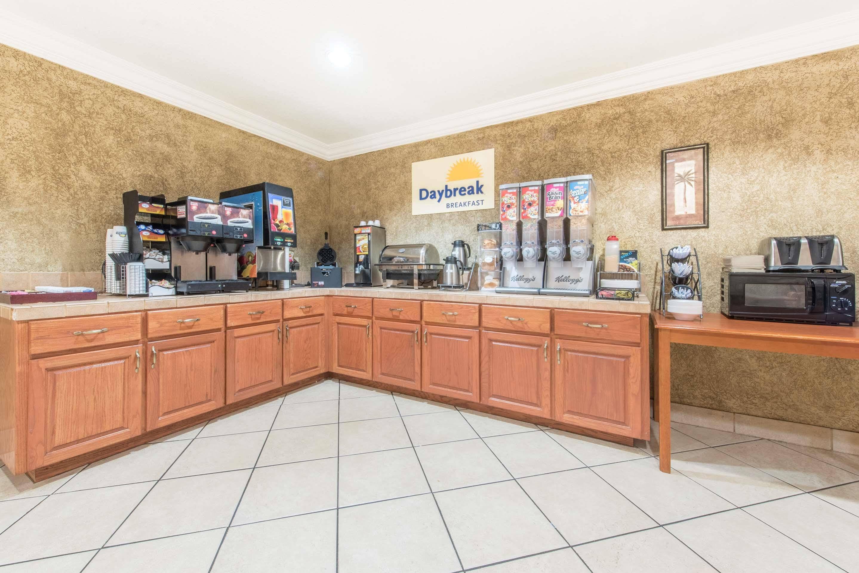 Surestay Plus By Best Western Fort Worth Benbrook Exteriör bild